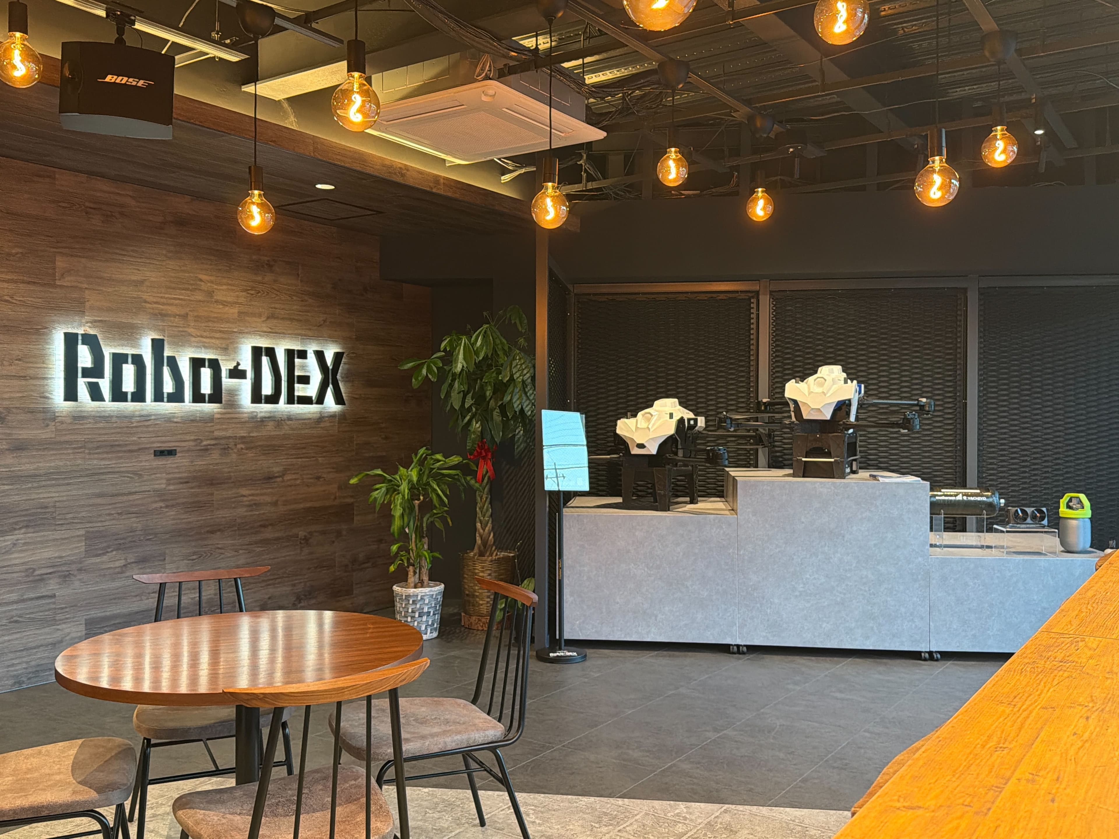 エントランス正面スペース